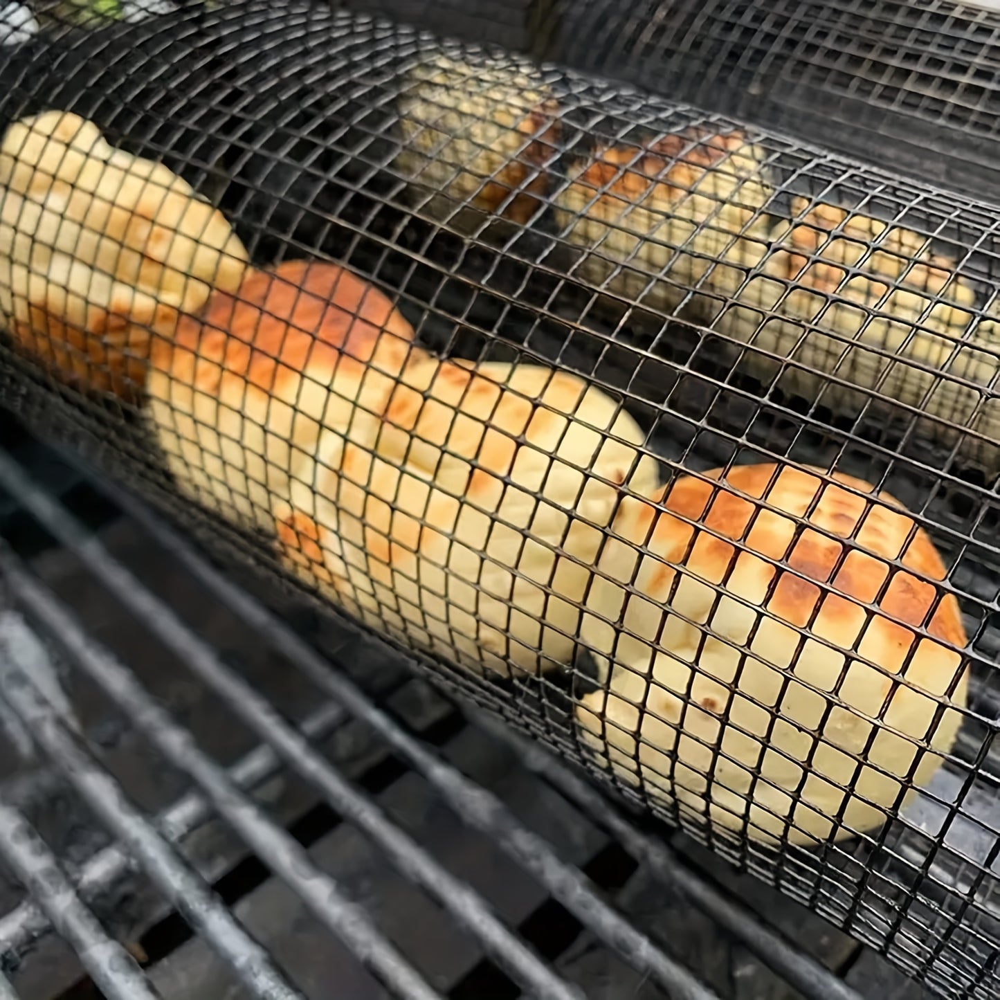 Conjunto de 3 peças (gaiola para grelha + garfo para grelha + gancho) em aço inoxidável, cesta portátil para churrasco ao ar livre, grelha redonda para fogueira, acessório multiuso para churrasqueira de acampamento