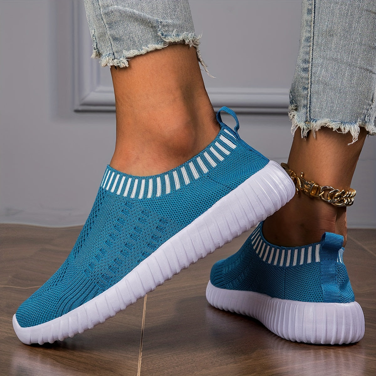 Tênis de malha respirável feminino, calçado casual com cadarço para atividades ao ar livre, leve, cor sólida