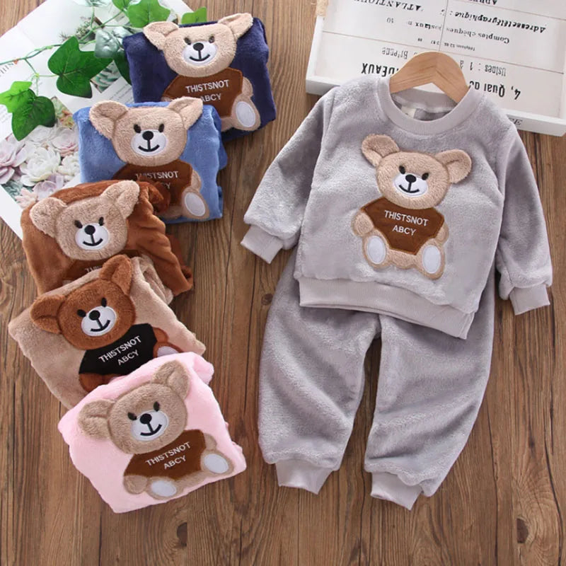 Novos conjuntos de roupas de inverno para bebês meninas meninos roupas de flanela moda outono roupas de lã infantil desenho animado urso pijamas infantis