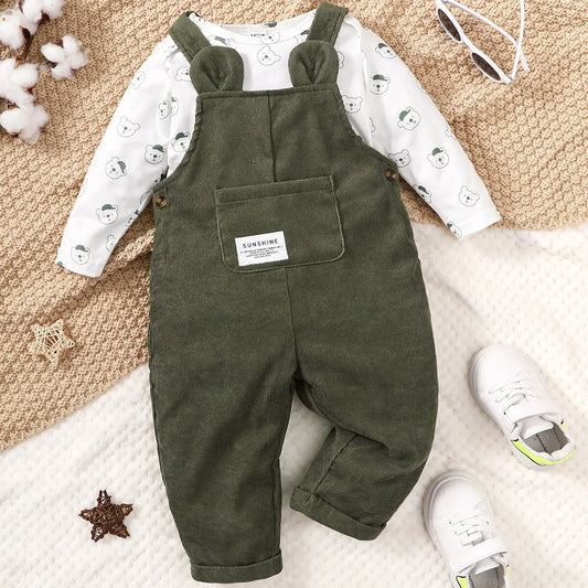 Conjunto de roupas estampadas de ursinho fofo para bebês de 3 a 24 meses, blusa branca de manga comprida + calças de alça verde, conjunto de outono